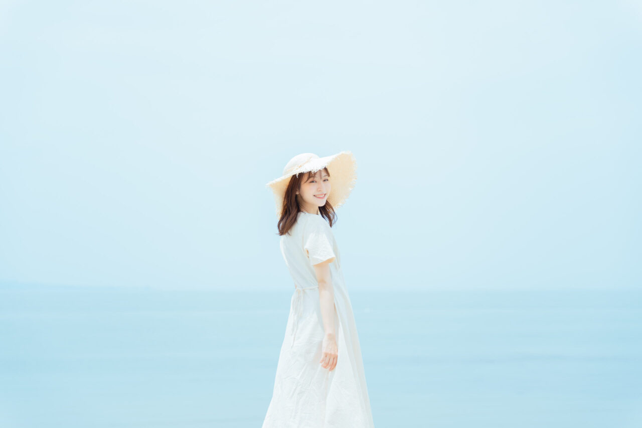 海辺で撮影したポートレート